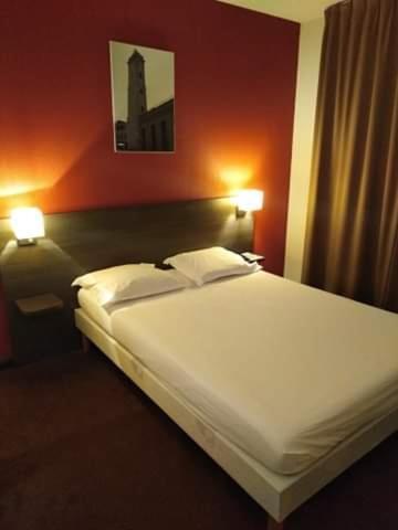 Studio Privatif Dans Hotel Residence Nimes Gare Buitenkant foto