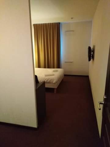 Studio Privatif Dans Hotel Residence Nimes Gare Buitenkant foto